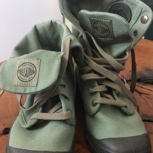 Palladium Women’s Boots- Brand New